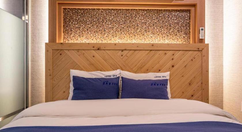 Sky Hotel Changwon Eksteriør billede